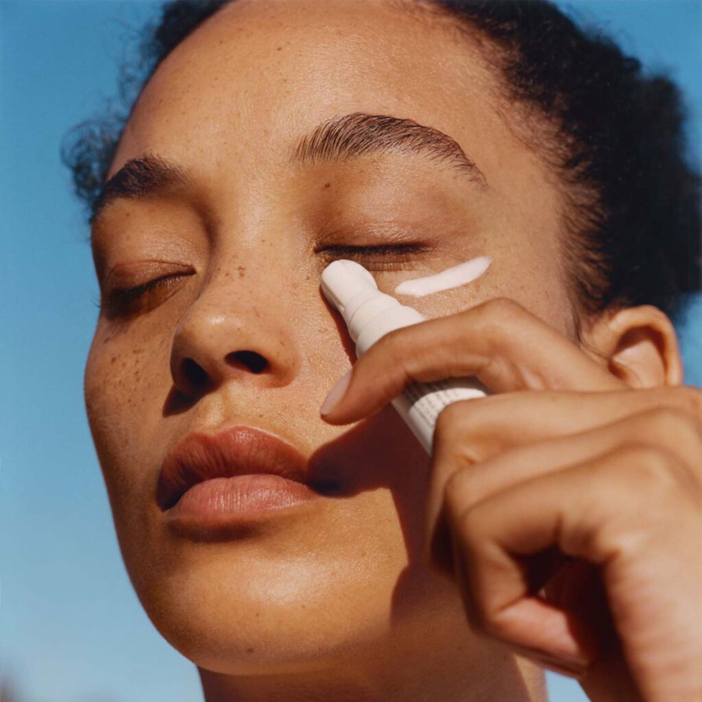 Le tout premier produit de soin de la peau d'Ilia est ma nouvelle crème pour les yeux préférée