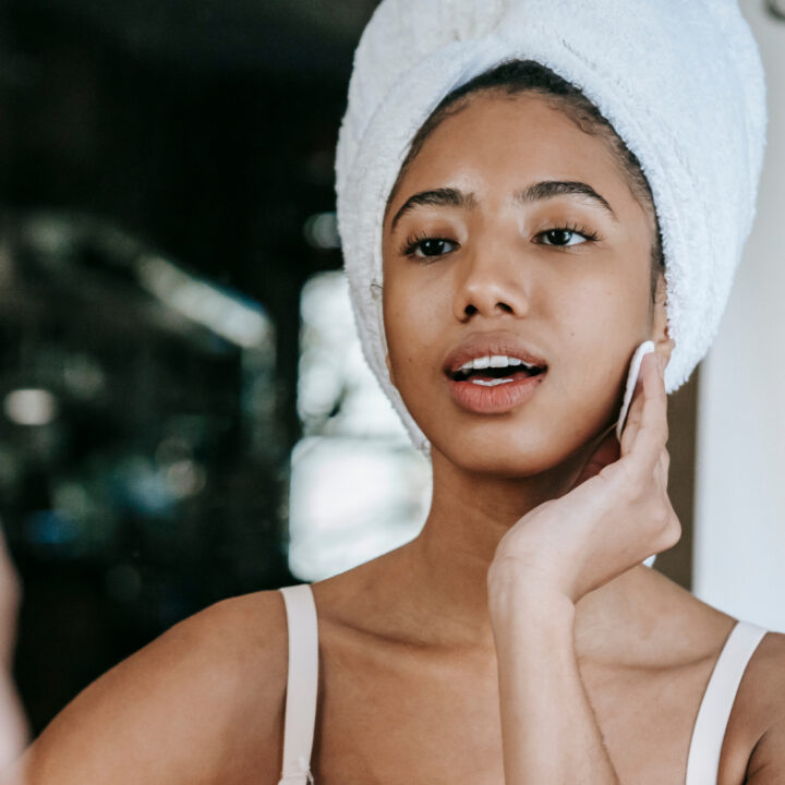 Adoptez la routine beauté visage avec les soins Darphin, plébiscités par tous
