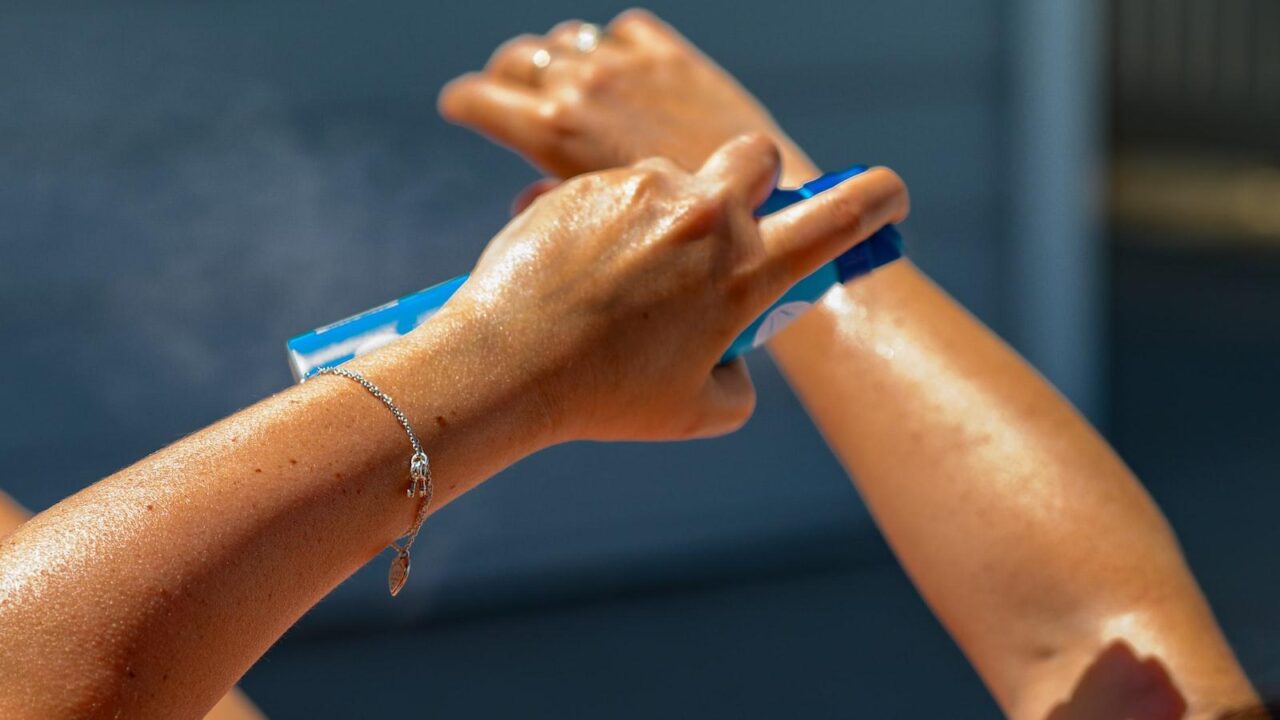 Les 10 Secrets Incontournables pour une Peau Éclatante : Guide Complet de Soins de la Peau